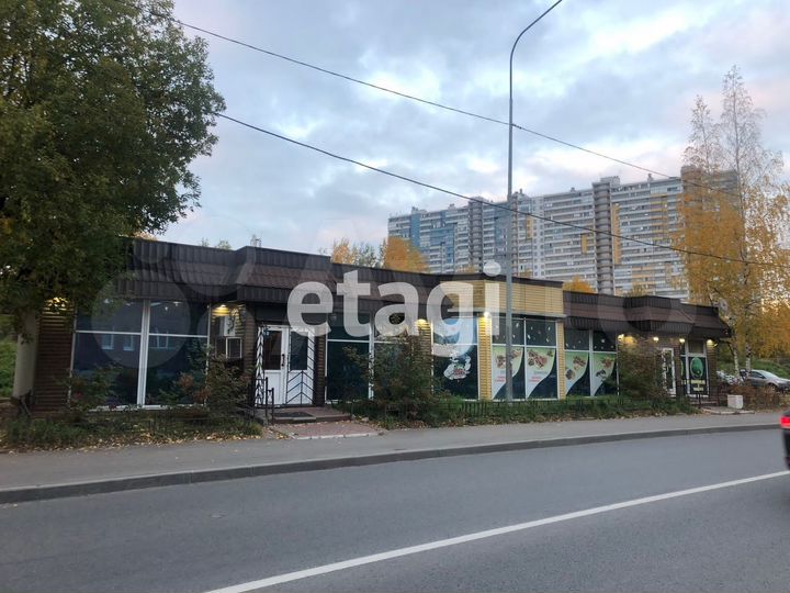 Продам торговое помещение, 355 м²