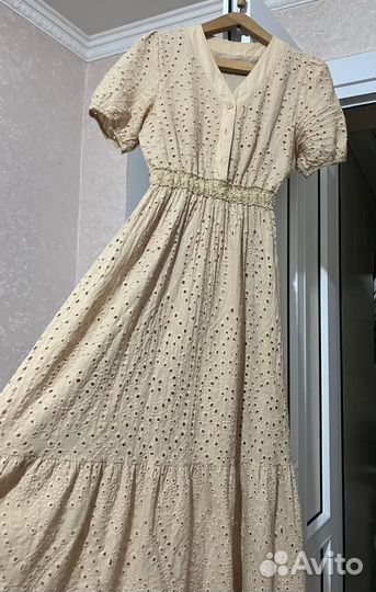 Ботистовое платье