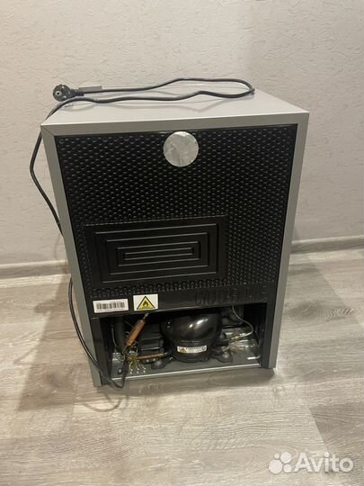 Холодильник однокамерный Hyundai CO1002