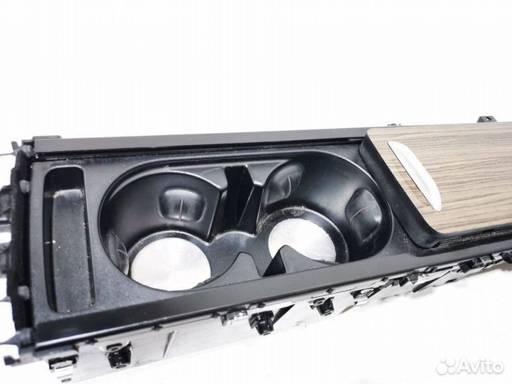 Подстаканник Land Rover Range Rover 4 рест. 2020