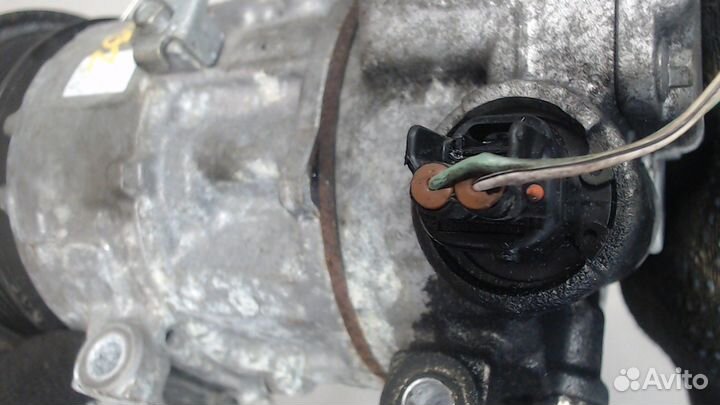 Компрессор кондиционера Toyota Avensis 3, 2010