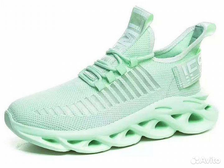 Новые Легкие Кроссовки, 39 размер