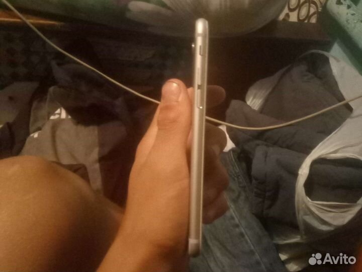 Телефон iPhone 6