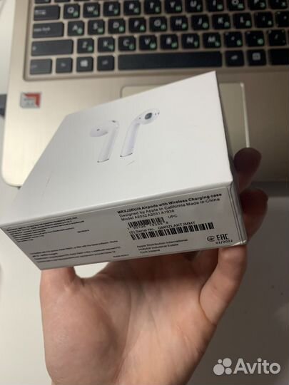 Коробка от iPhone 7 rose gold и airpods 1