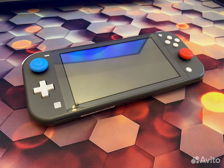 Nintendo switch lite (без чипа) 256гб