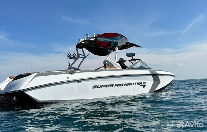Катер-Буксировщик Super Air Nautique G25 2016
