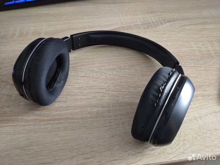 Беспроводные наушники edifier