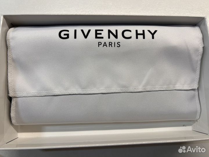 Кошелек givenchy новый оригинал