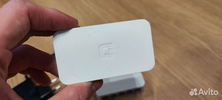 Коммутатор D-Link DES-1005A