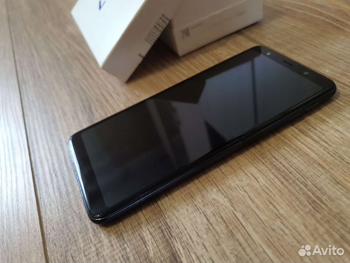 Телефон Samsung A7