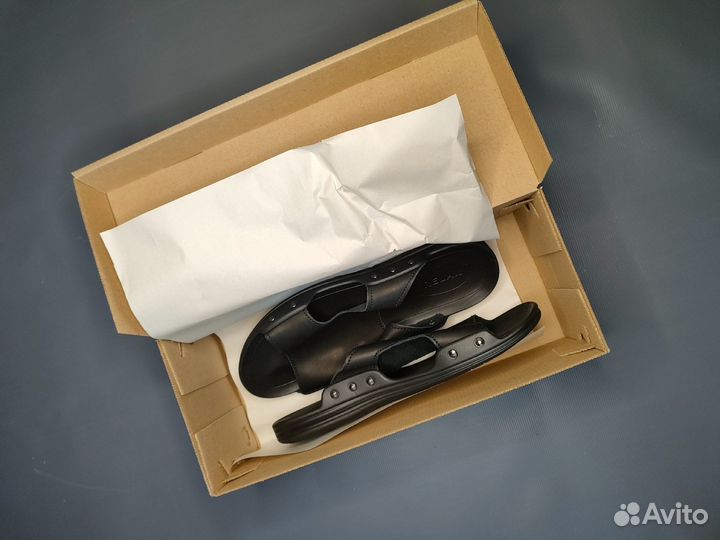 Мужские, абсолютно новые тапки / шлепанцы из натур