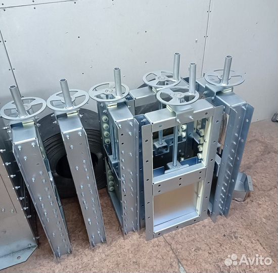 Ножевая задвижка с ручным приводом