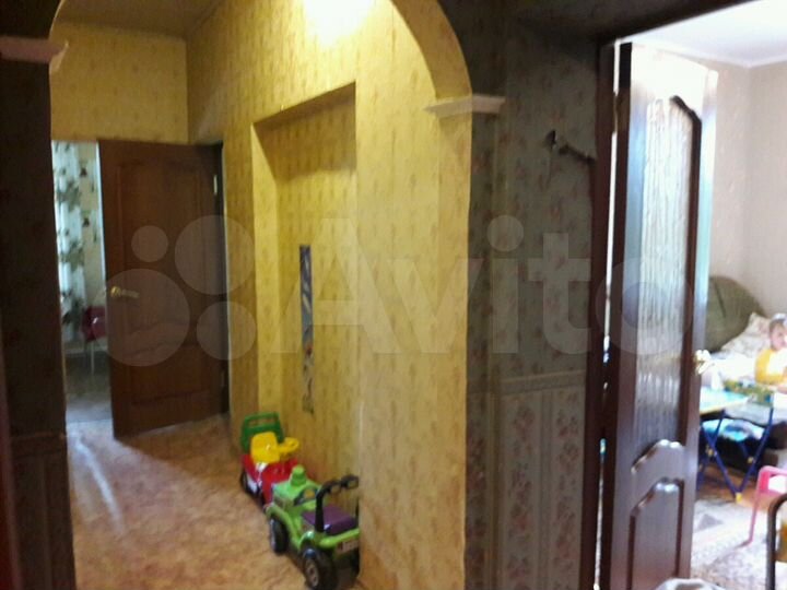 3-к. квартира, 74 м², 1/2 эт.