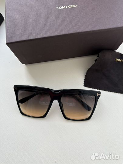 Солнечные очки tom ford