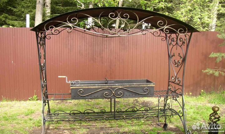 Кованый мангал с крышей с доставкой