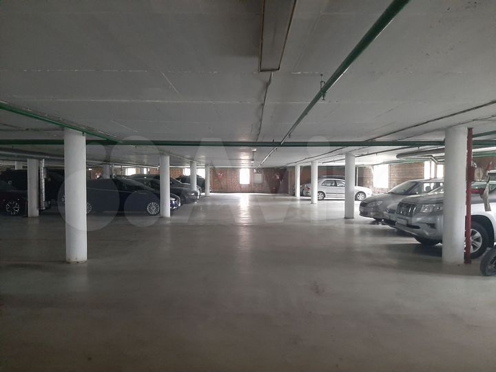 Машиноместо, 13 м²