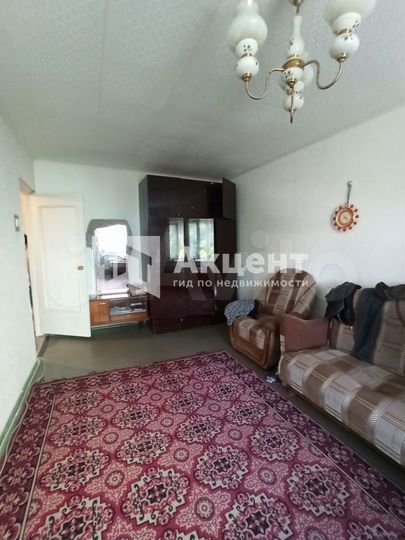 2-к. квартира, 49 м², 2/5 эт.