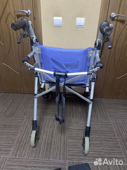 Коляска инвалидная детская