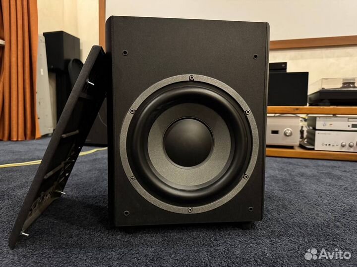 Активный сабвуфер Focal SUB 300 P