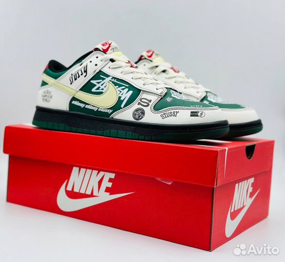 Кроссовки Nike Dunk Stussy BMW M3