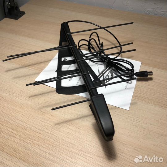 Комнатная антенна для цифрового TV Rexant RX-267