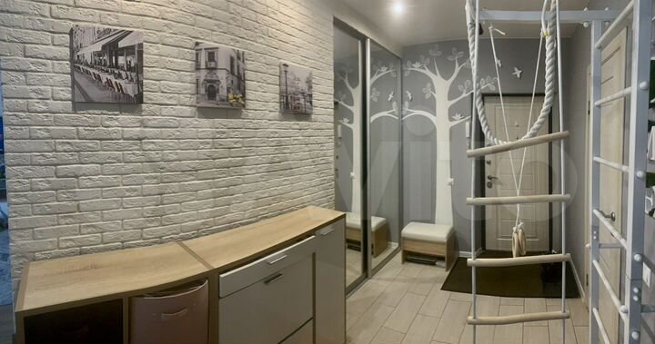 Квартира-студия, 43,5 м², 2/9 эт.