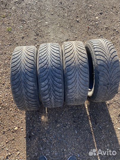 Goodyear UltraGrip Extreme 195/65 R15