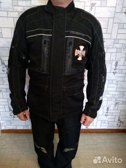 Мотокостюм