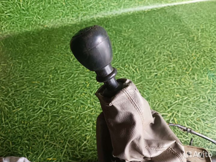 Кулиса МКПП Лада Калина 2008 г