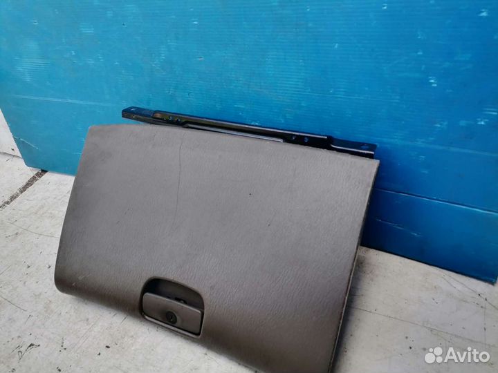 Бардачок Hyundai Sonata 5