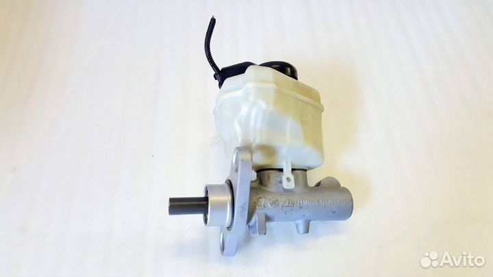 Главный тормозной цилиндр Audi Q7 4L