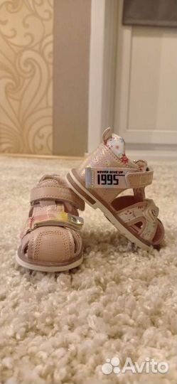 Босоножки на девочку