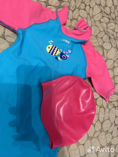 Купальник и шапочка для плаванья