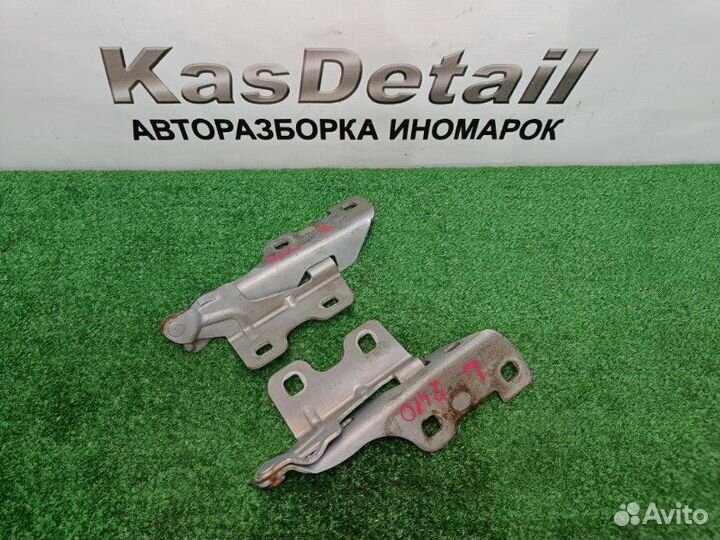 Петля капота Renault Clio хэтчбек (комби) K4JB 711
