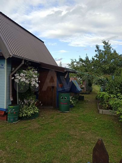 Дом 25 м² на участке 6,4 сот.