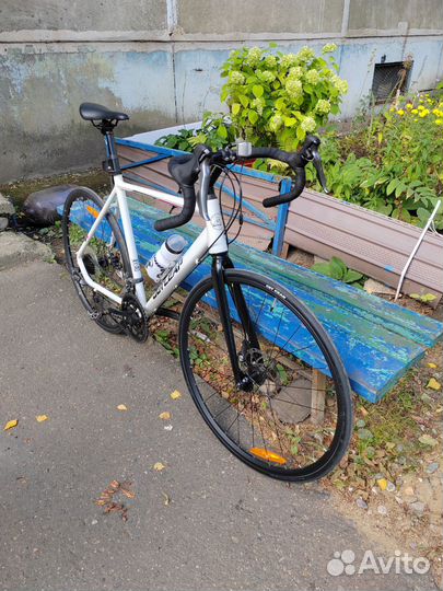 Шоссейный велосипед Outleap trackway