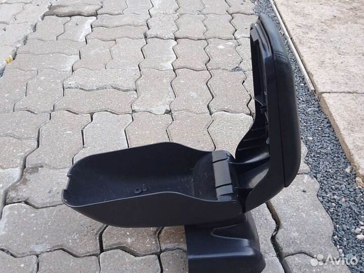 Подлокотник ford focus