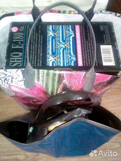 Пакет видеокассет