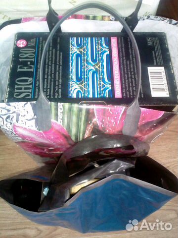 Пакет видеокассет