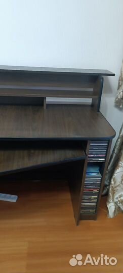 Компьютерный стол