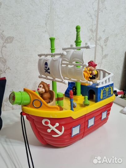 Пиратский корабль развивающая игрушка, свет, звук