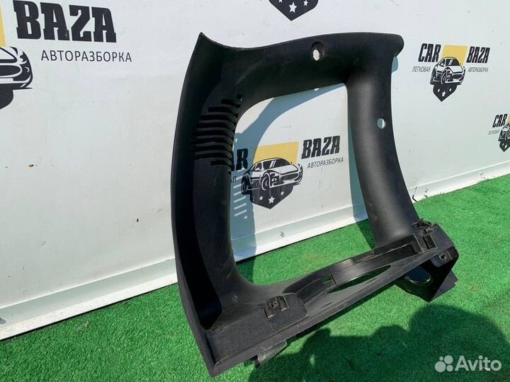 Обшивка стойки задняя левая L Chevrolet Niva