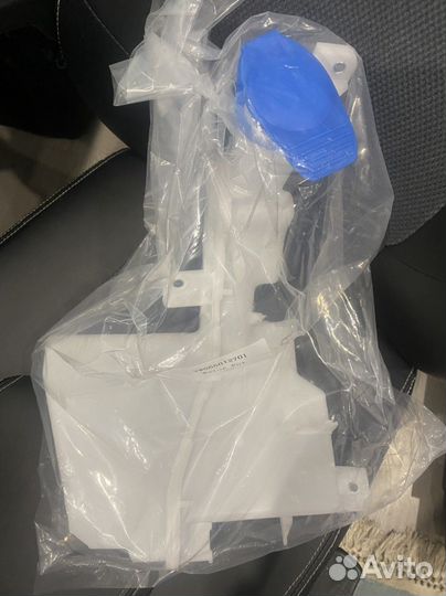 Верхний бачок стеклоомывателя volkswagen passat cc