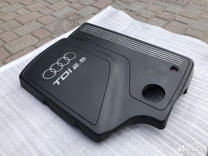 Крышка защита Audi A6 C4 2.5