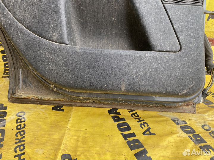 Задняя левая дверь Ford Mondeo 3