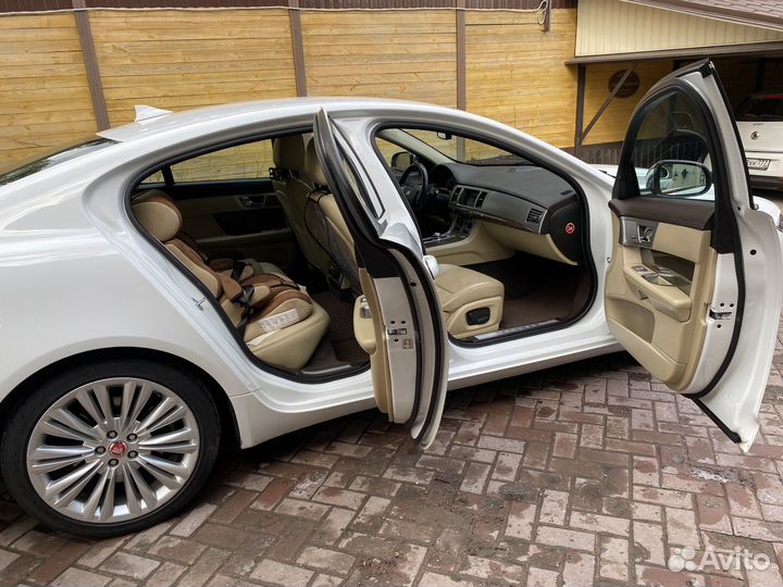 Автокресло детское 9-36кг бежевое