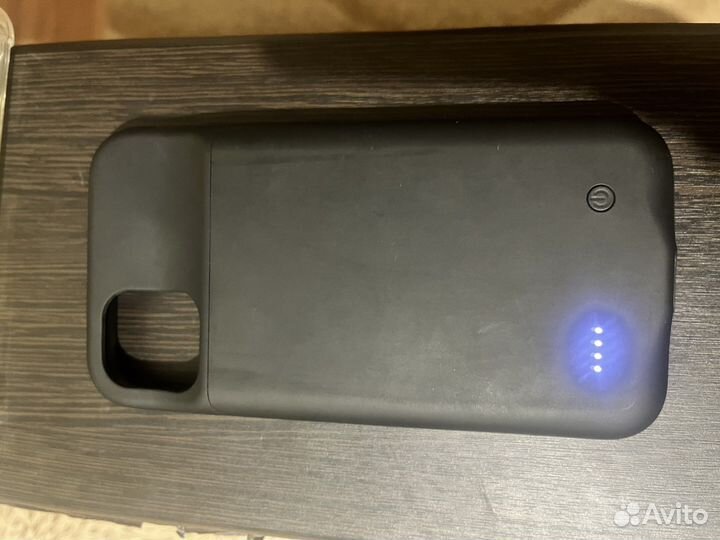 Чехол зарядка на iPhone 11