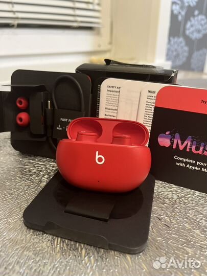 Наушники Beats Studio Buds