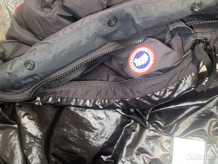 Пуховик Canada Goose мужской