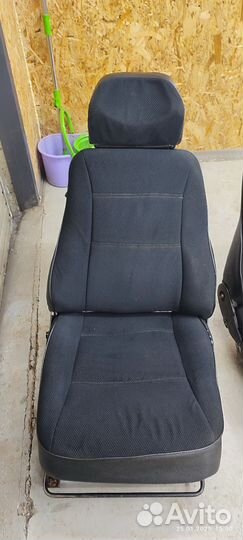 Передние сиденья на ниву 21213